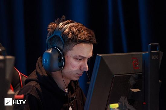 中国战队AG.AL勇夺电竞世界杯王者荣耀冠军